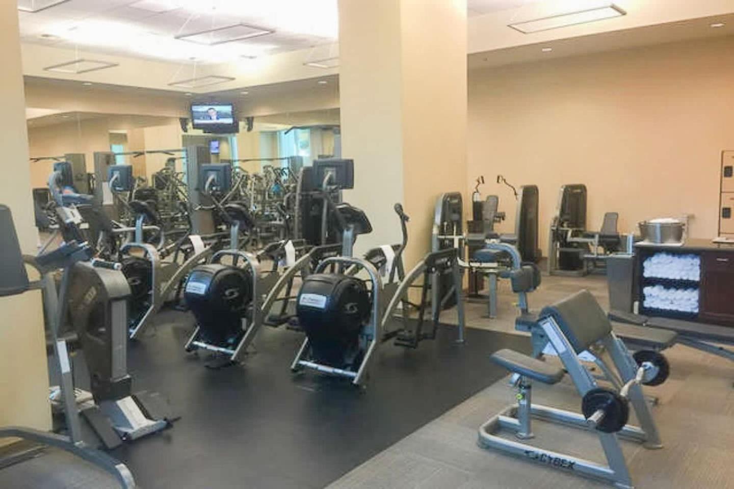 No Fee Strip View +free Valet + Pool * Las Vegas